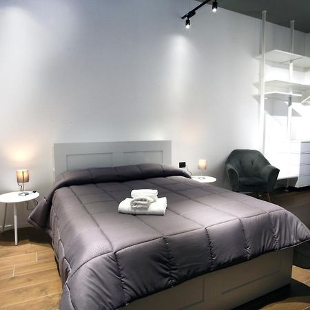 Business Home Via Isonzo B&B Foggia Luaran gambar