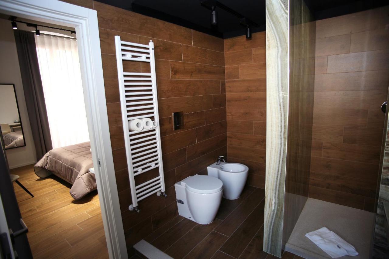 Business Home Via Isonzo B&B Foggia Luaran gambar