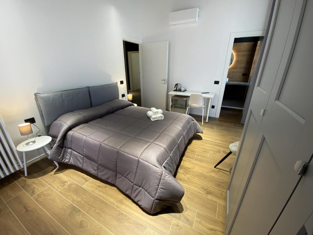 Business Home Via Isonzo B&B Foggia Luaran gambar