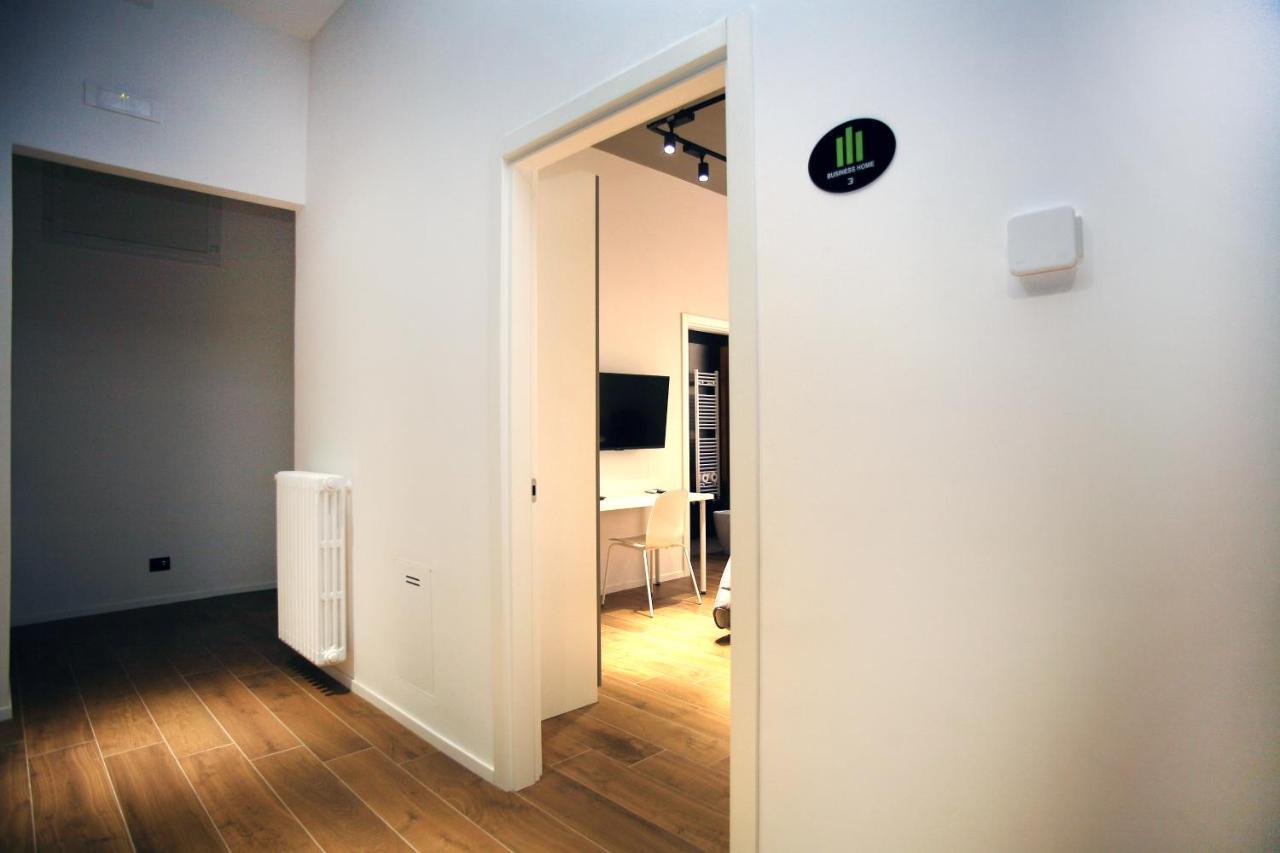Business Home Via Isonzo B&B Foggia Luaran gambar