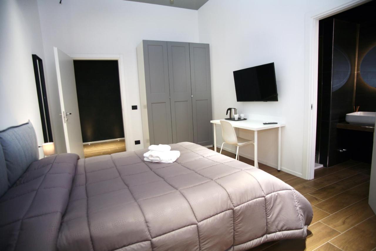 Business Home Via Isonzo B&B Foggia Luaran gambar